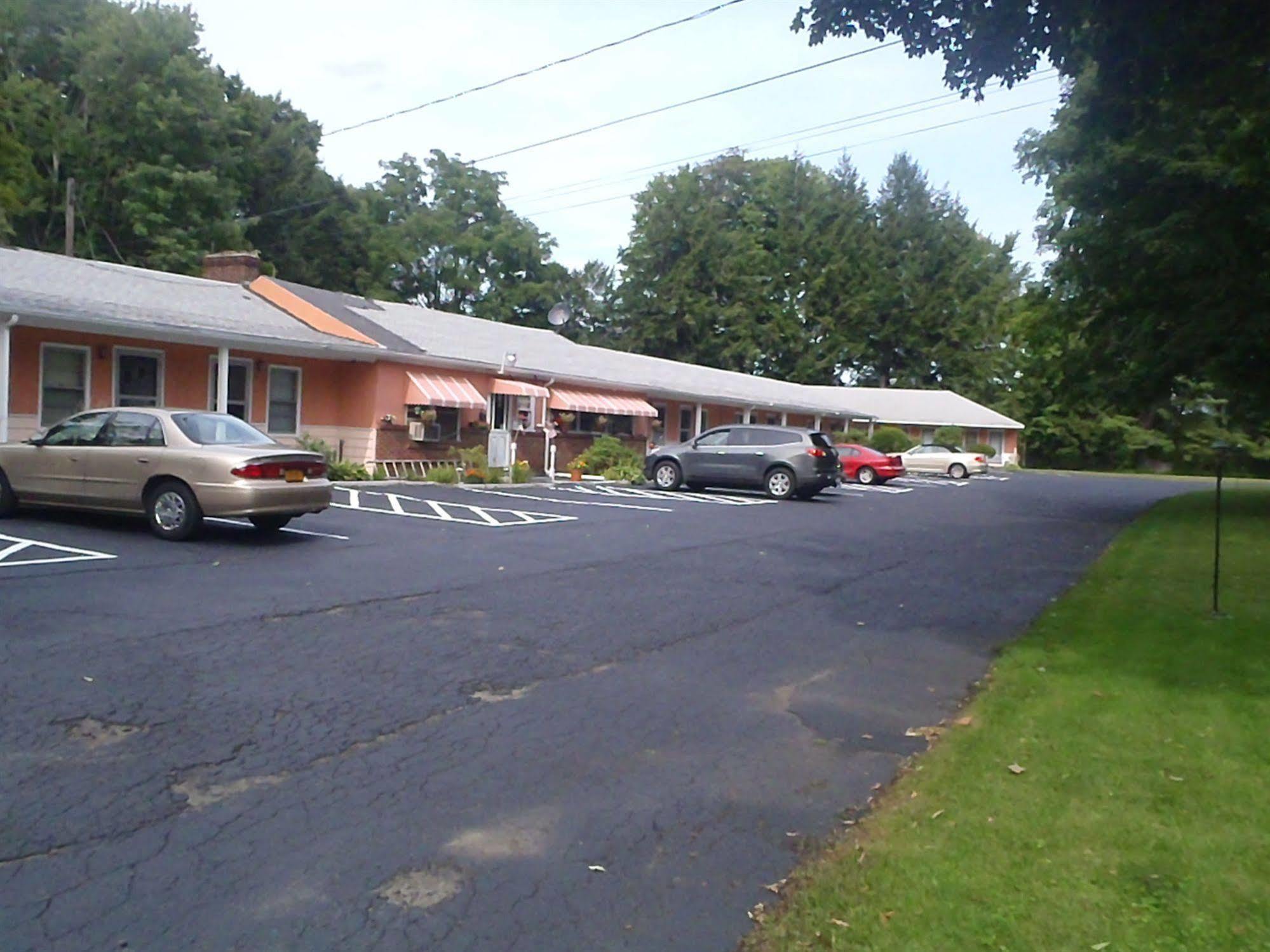 Heart Of The Berkshires Motel Pittsfield Exteriér fotografie